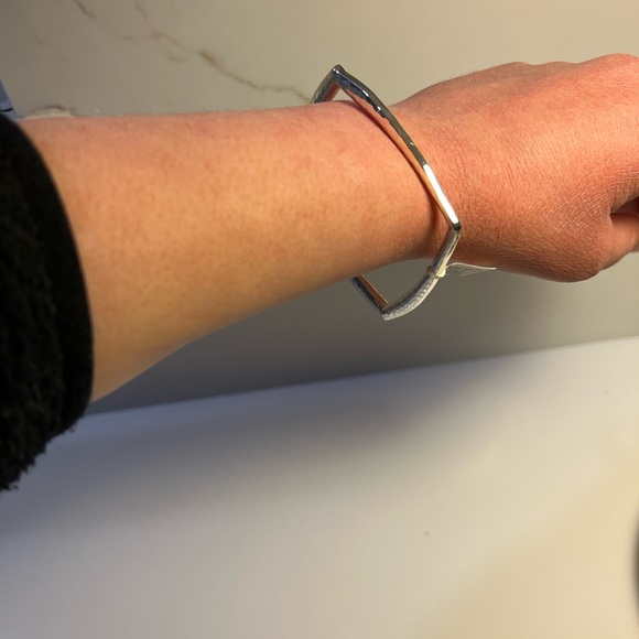 NEW Brighton Silver Textured Bangle with Blue Heart Pouch - Picture 8 of 9